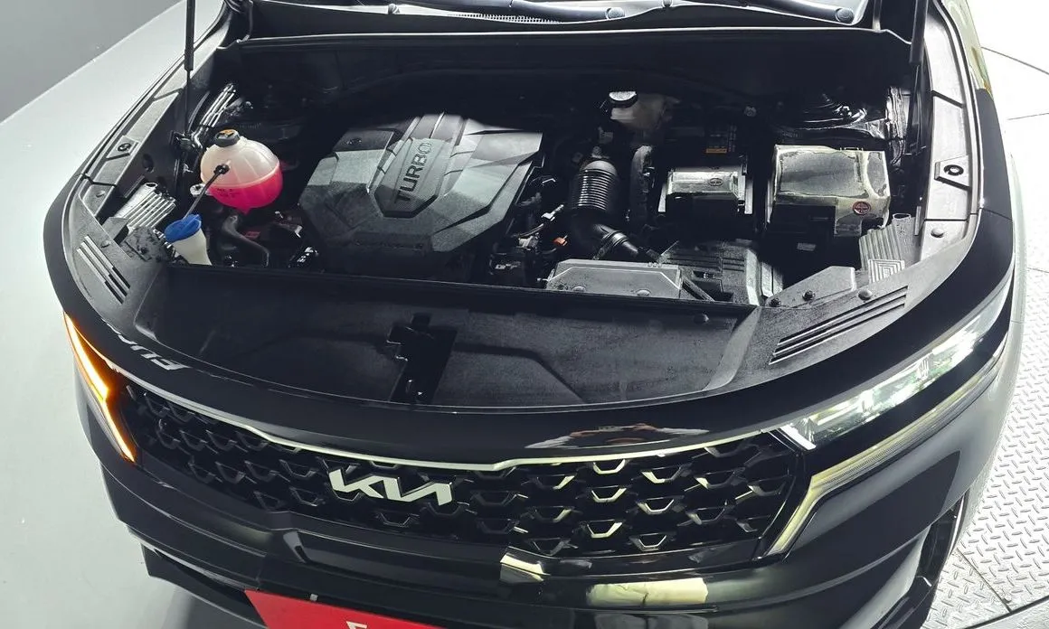 Kia Sorento — фото 9
