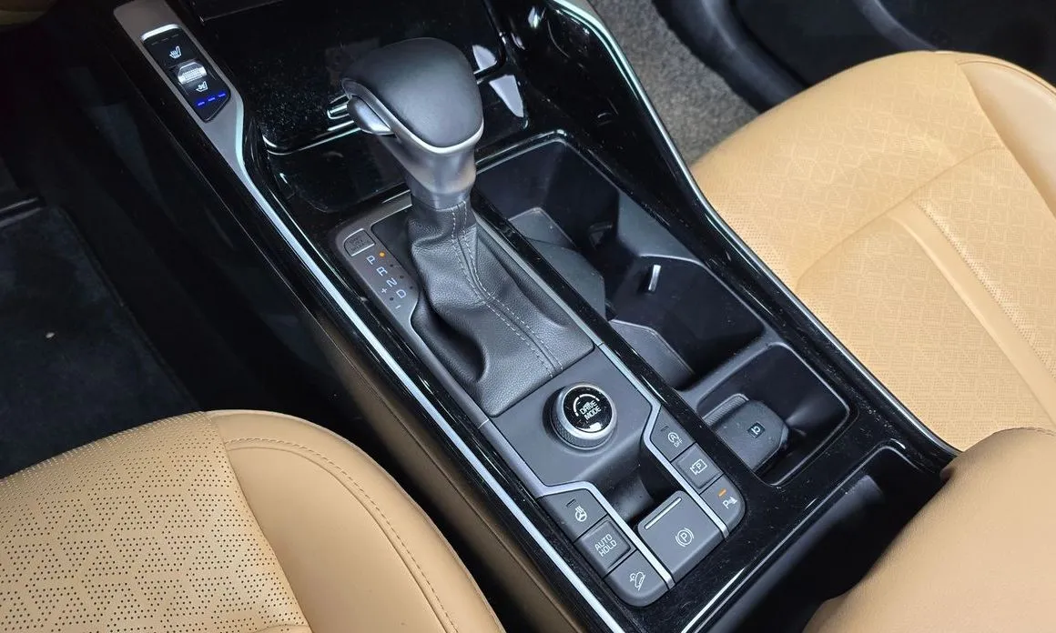 Kia Sorento — фото 10