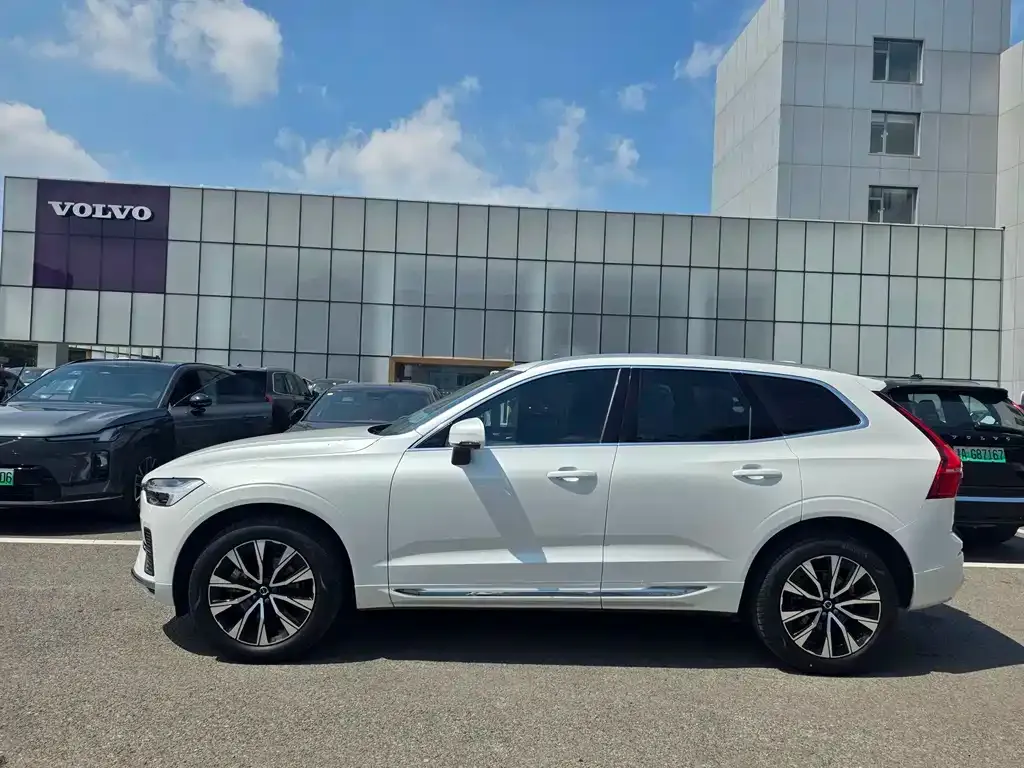 Volvo XC60 — фото 4