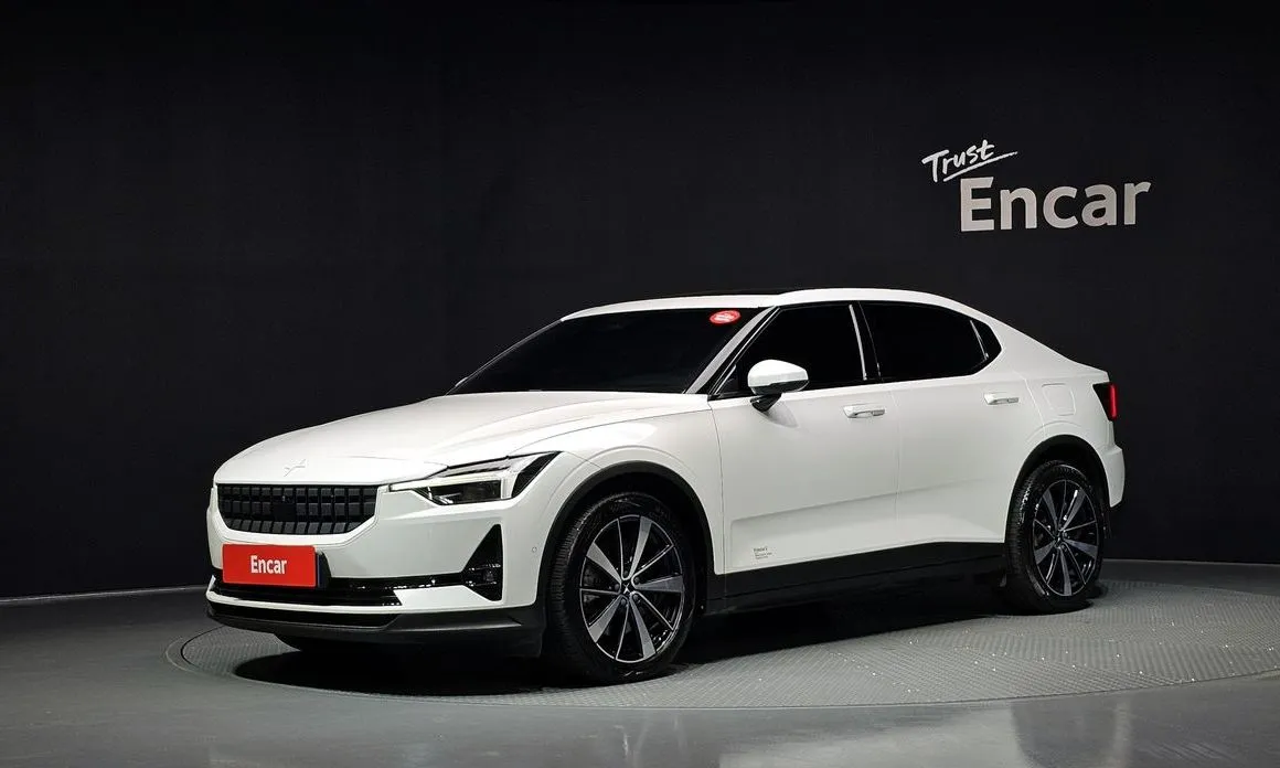 Polestar Polestar 2 — фото 1