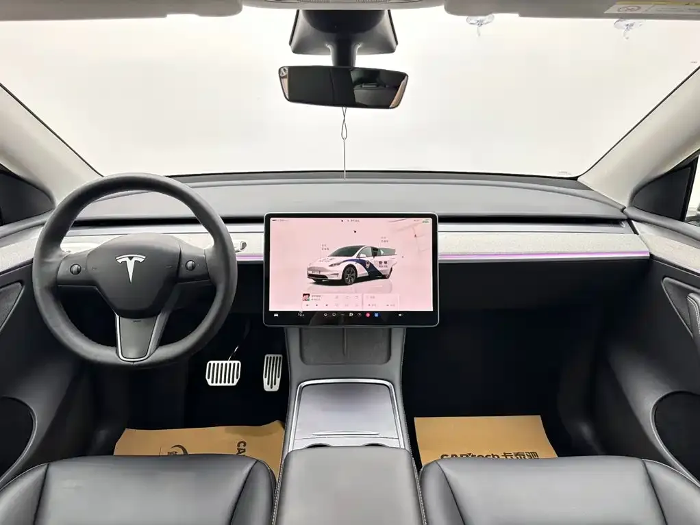 Tesla Model Y — фото 3