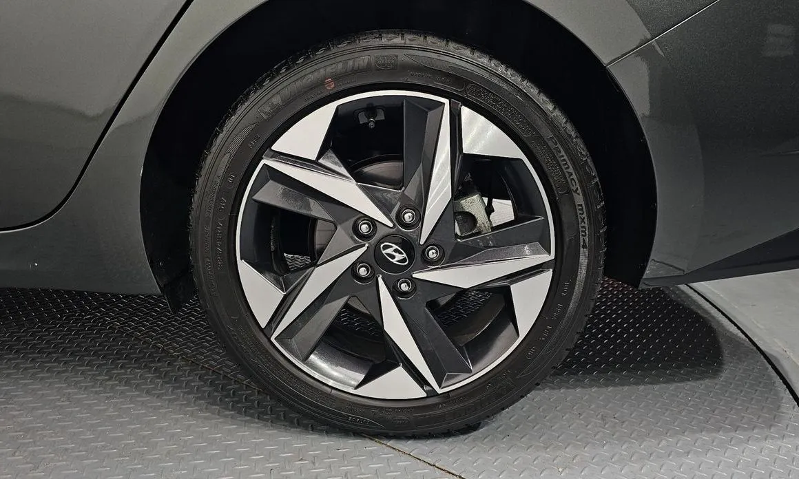 Hyundai AVANTE — фото 10