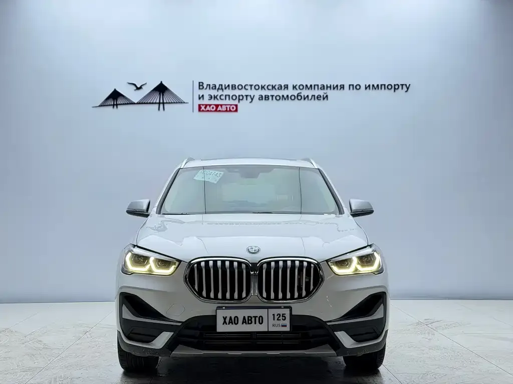 BMW X1 — фото 5
