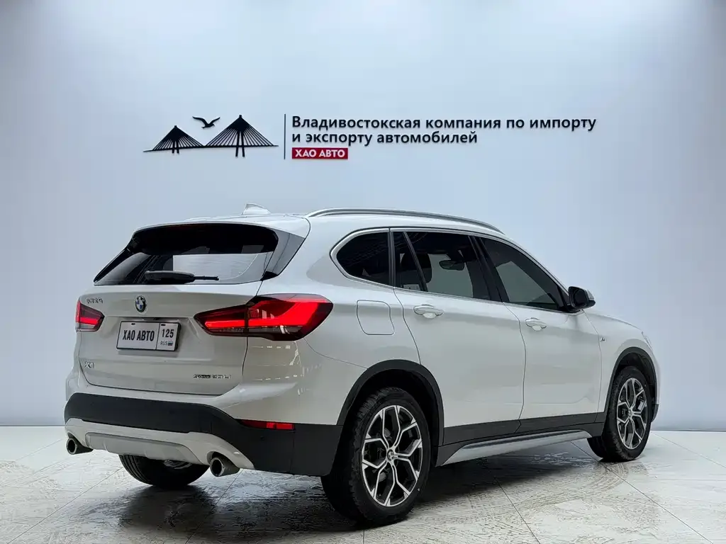 BMW X1 — фото 8