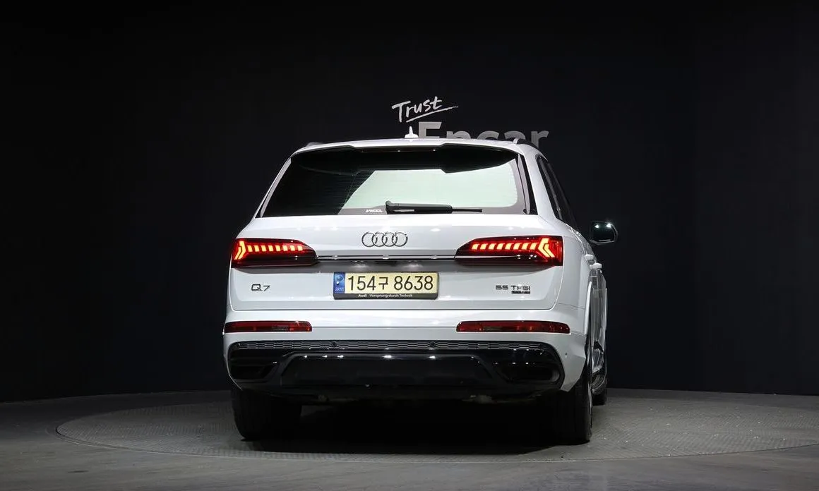 Audi Q7 — фото 3