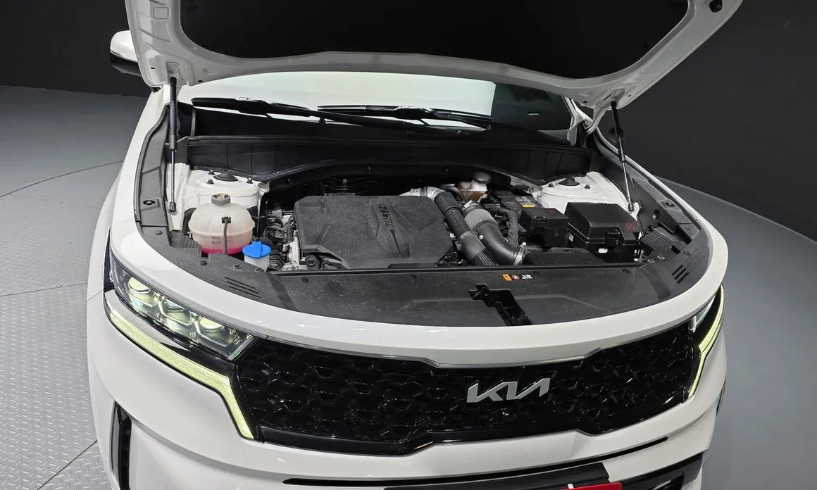 Kia Sorento — фото 8
