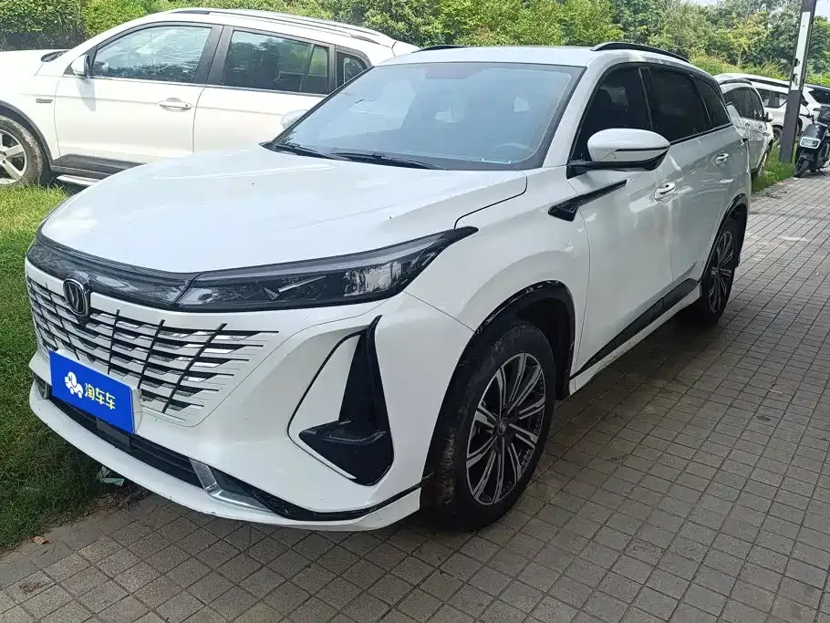Changan CS75PLUS — фото 1
