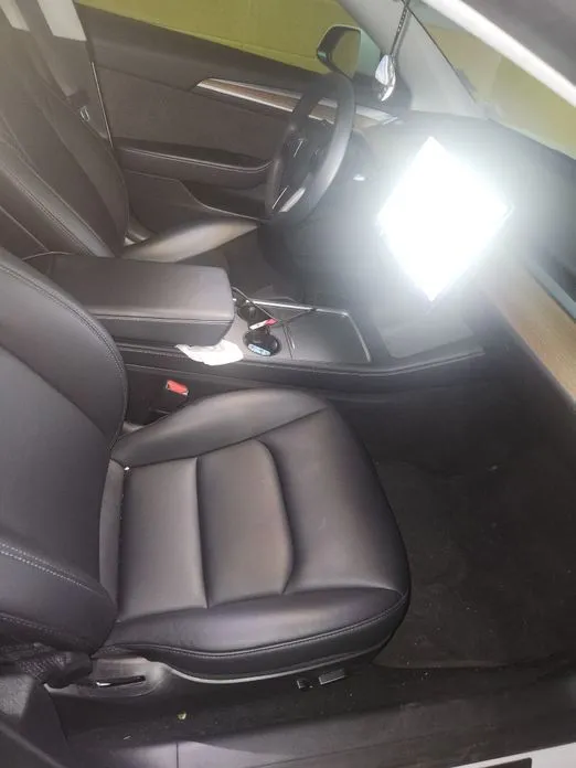 Tesla Model 3 — фото 10