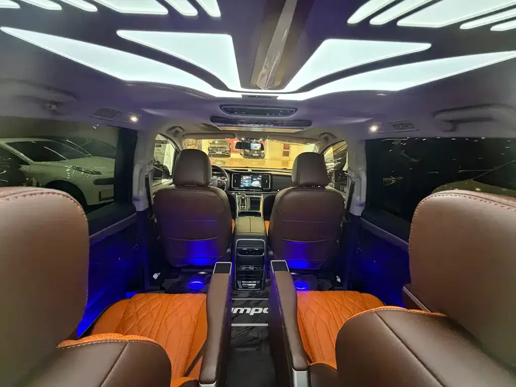 GAC Motor Trumpchi M8 — фото 9