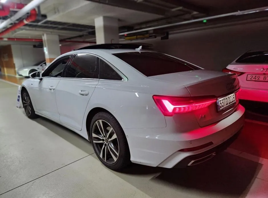 Audi A6 — фото 6