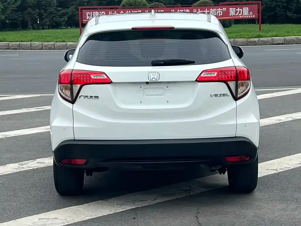 Honda Vezel — фото 8