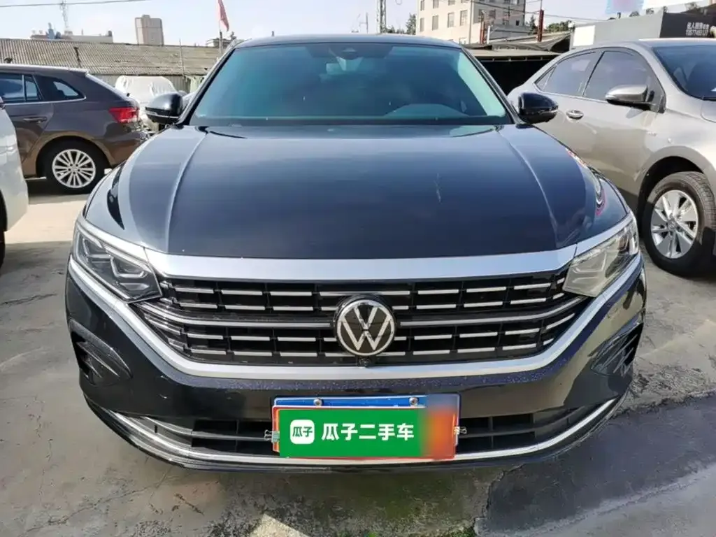 Volkswagen Passat — фото 8