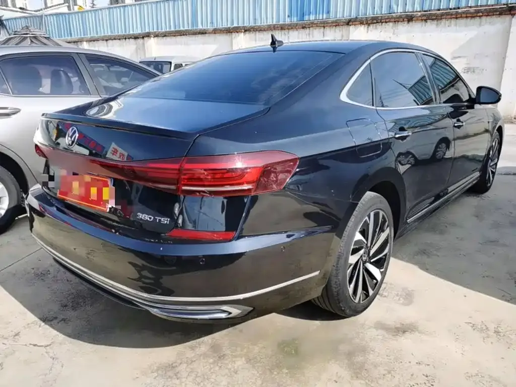 Volkswagen Passat — фото 7