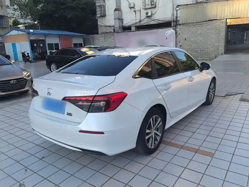 Honda Civic — фото 7