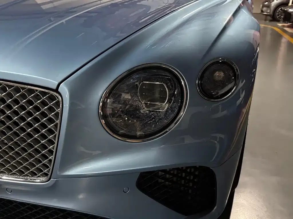 Bentley Continental — фото 10