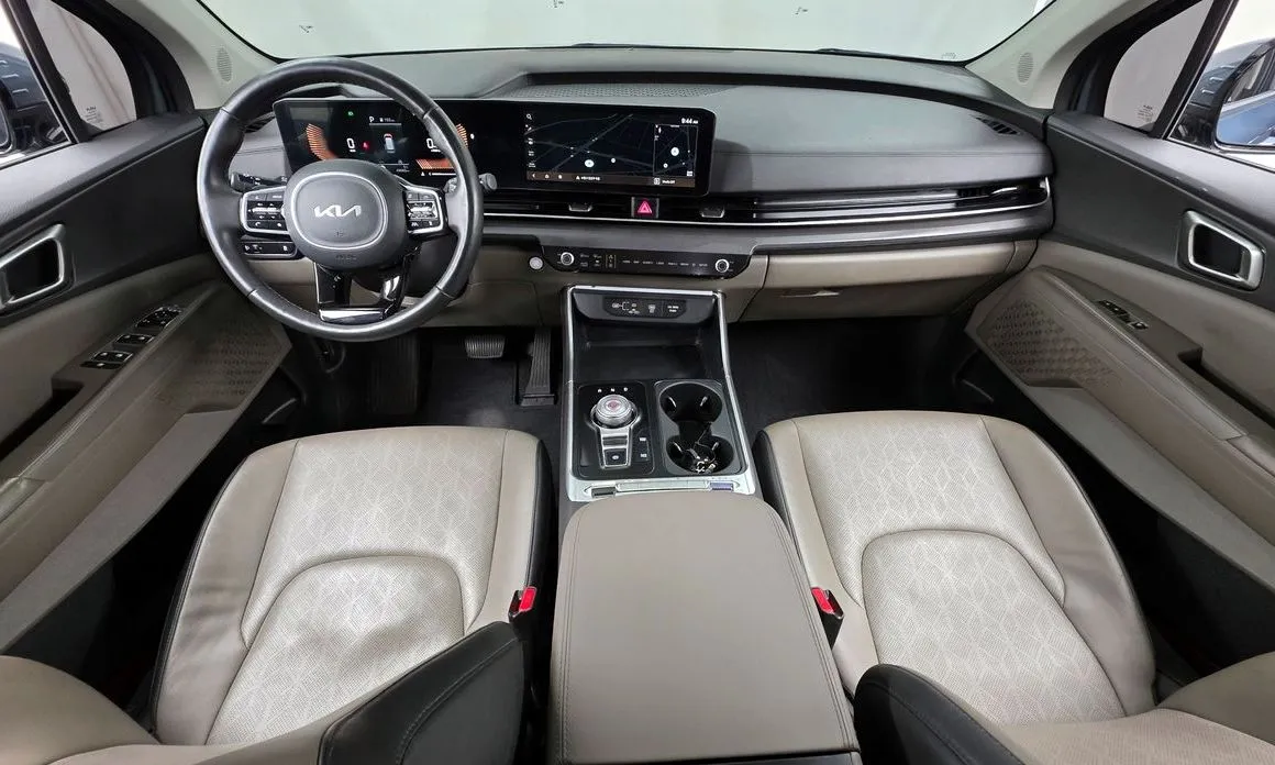 Kia Carnival — фото 6