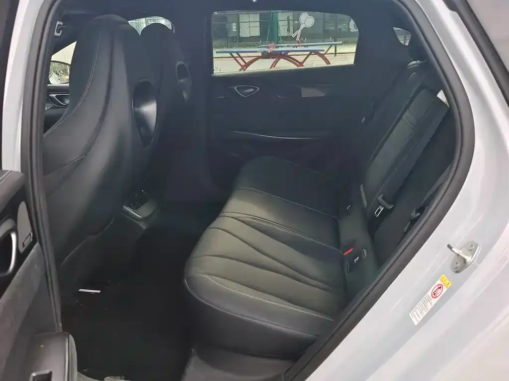 BYD Seal — фото 3
