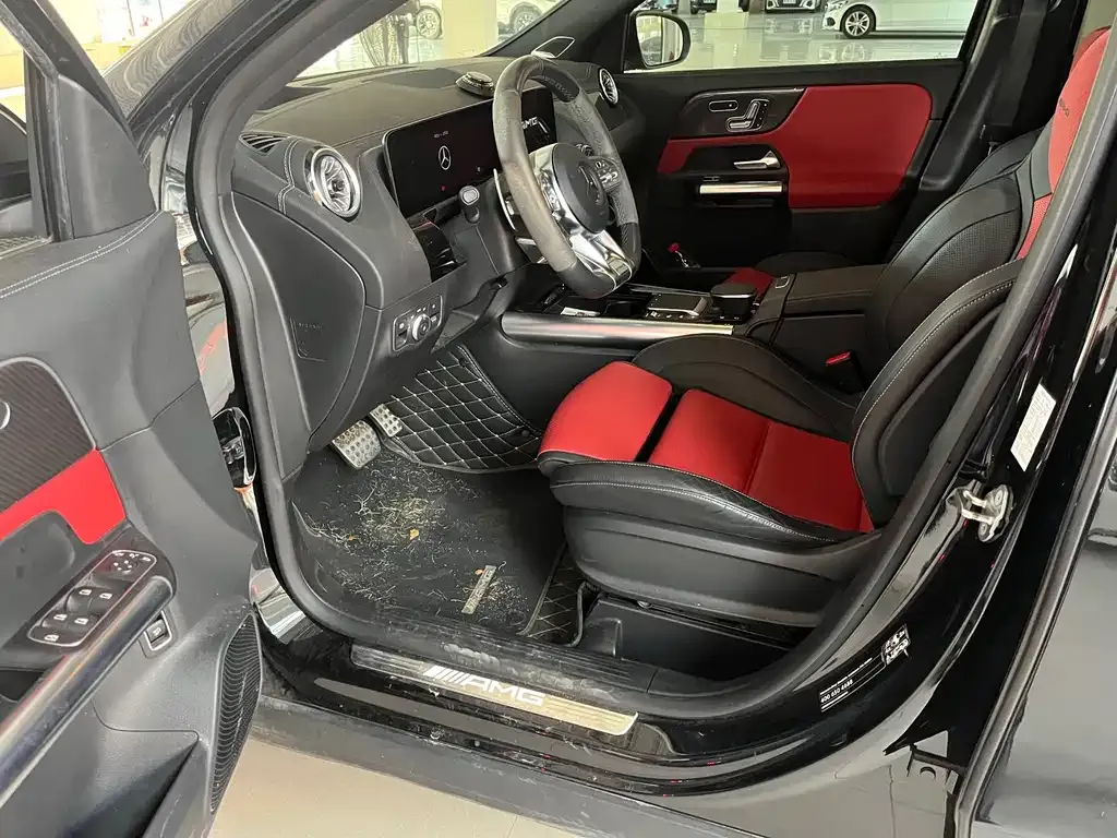 Mercedes-Benz GLA AMG — фото 6
