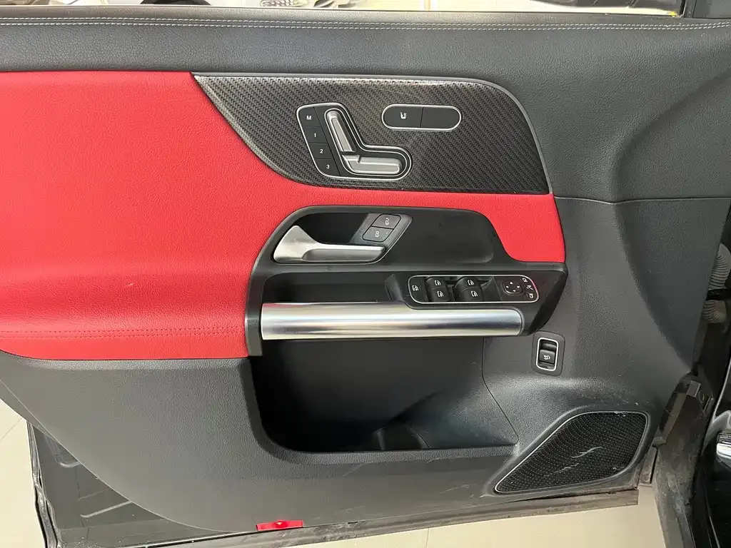 Mercedes-Benz GLA AMG — фото 4