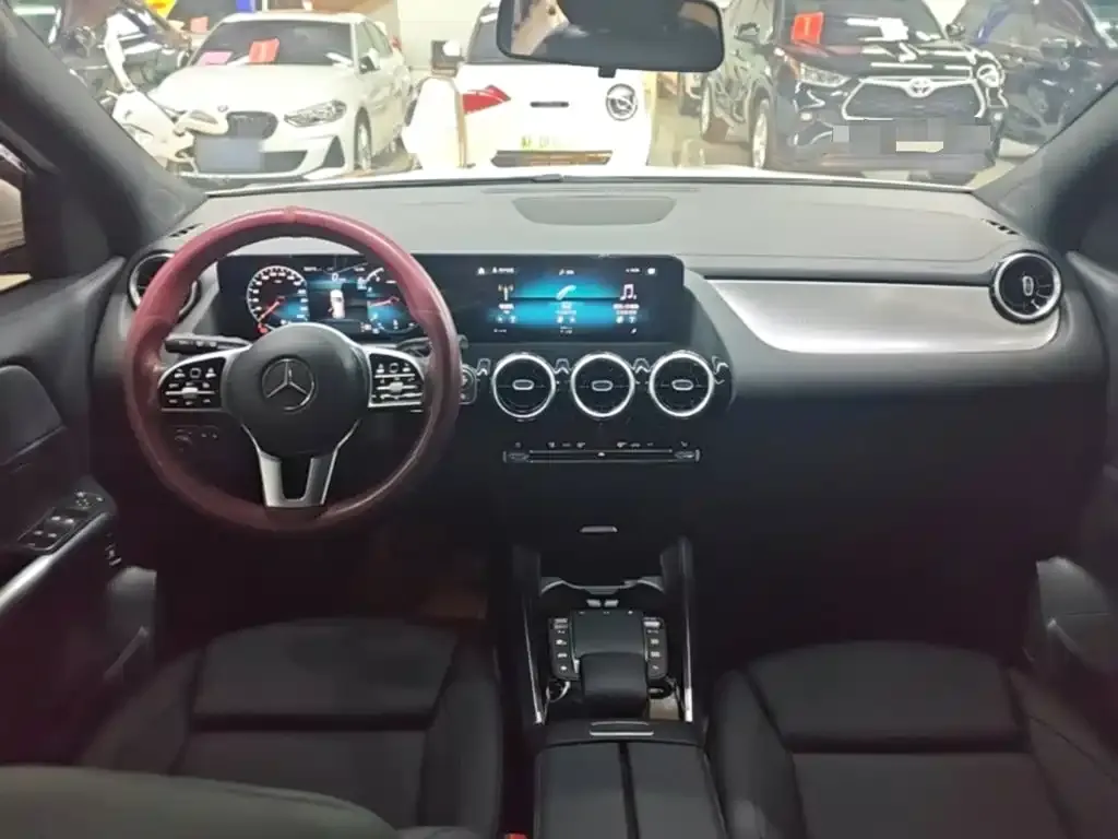 Mercedes-Benz GLA — фото 8