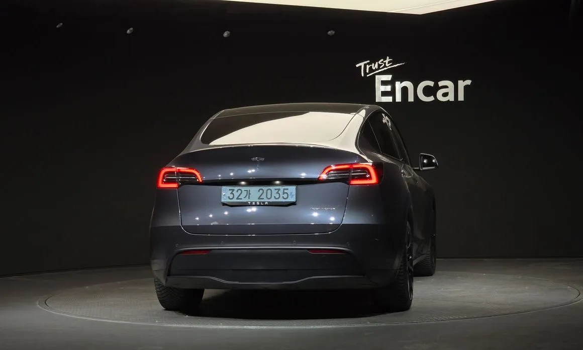 Tesla Model Y — фото 4