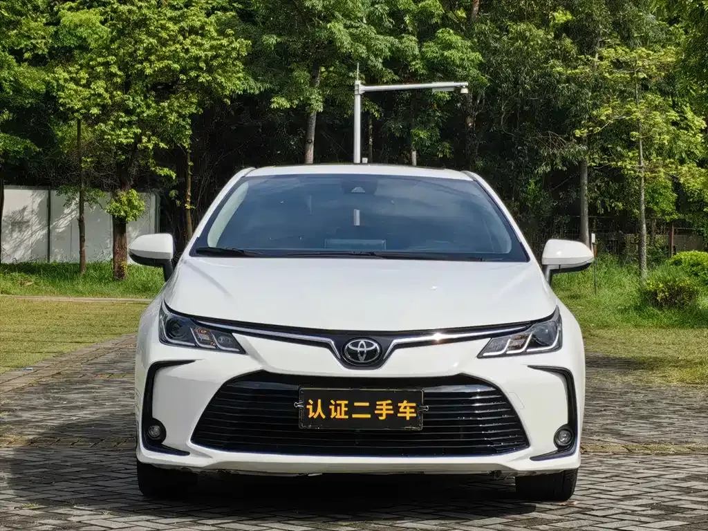 Toyota Corolla — фото 4