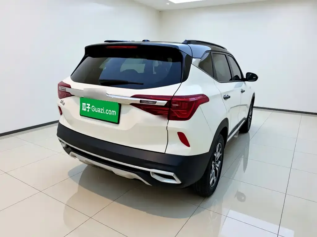 Kia KX3 — фото 4