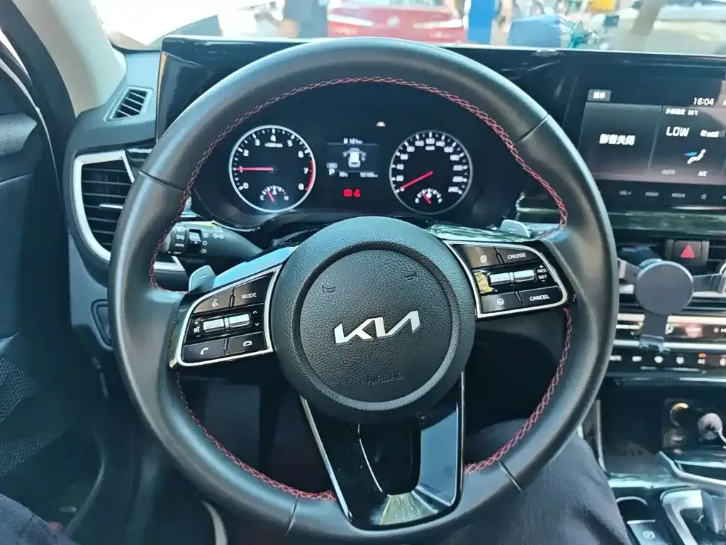 Kia KX3 — фото 9