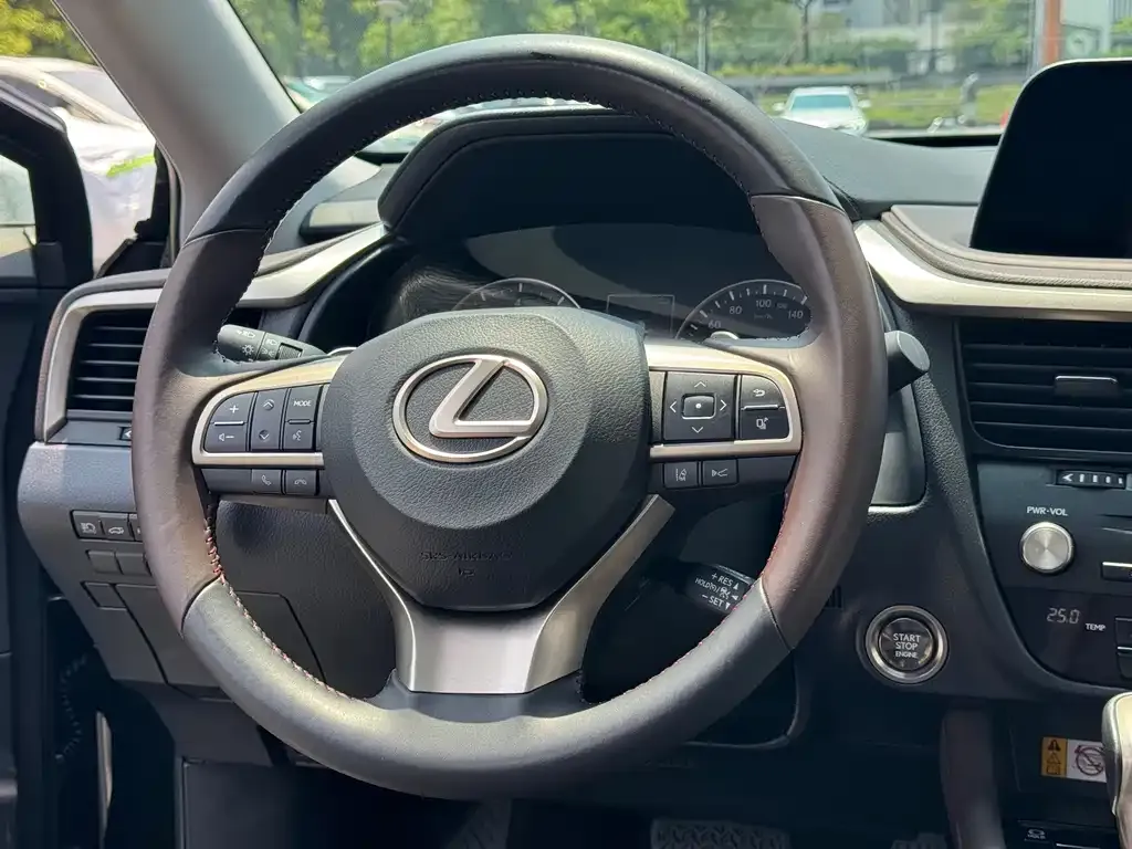 Lexus RX — фото 2