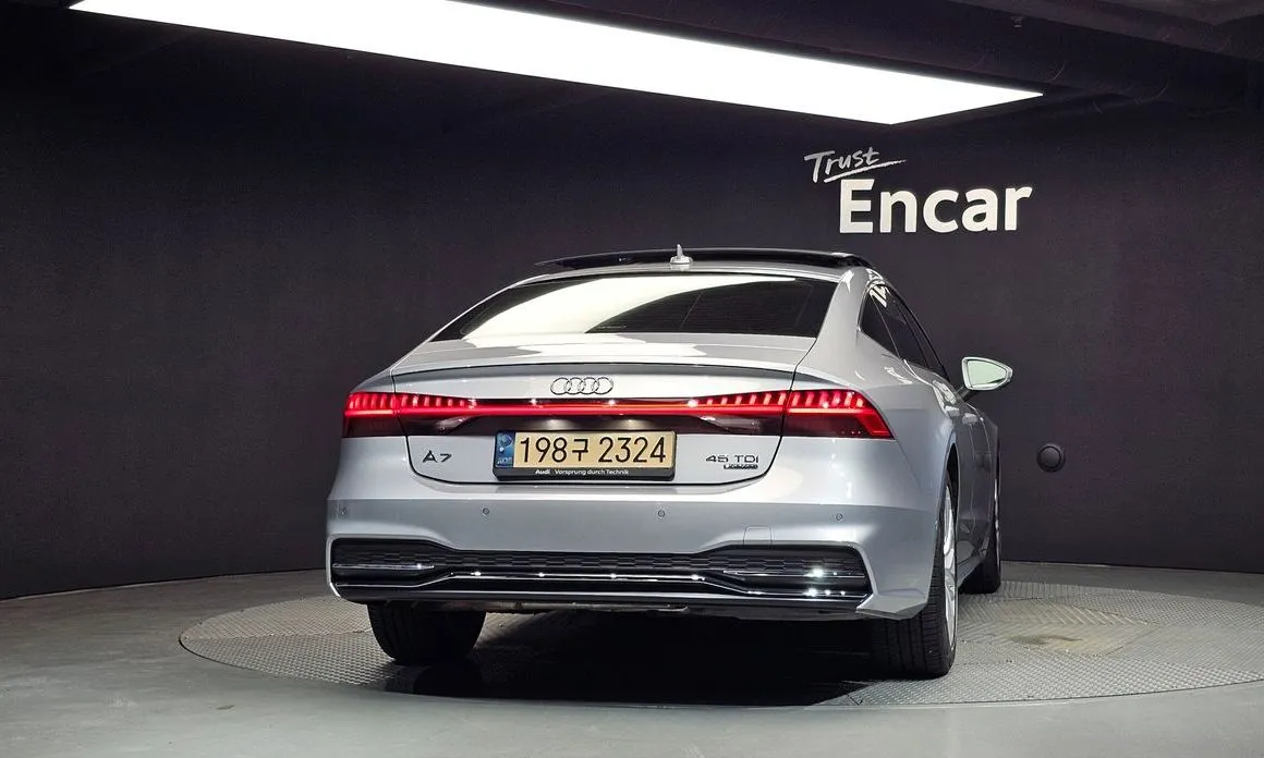 Audi A7 — фото 8