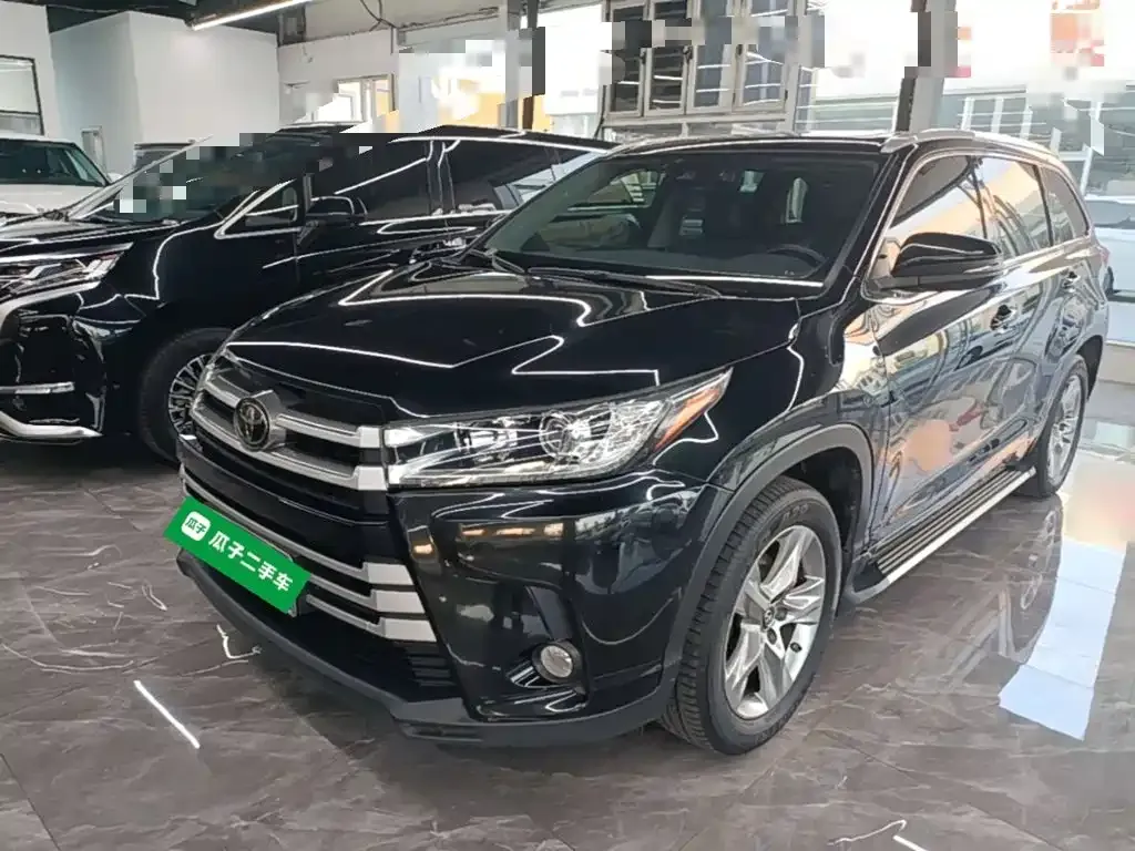 Toyota Highlander — фото 5