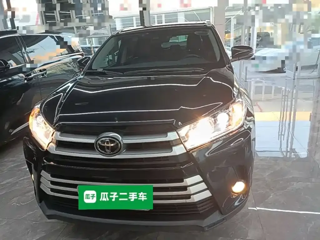 Toyota Highlander — фото 7