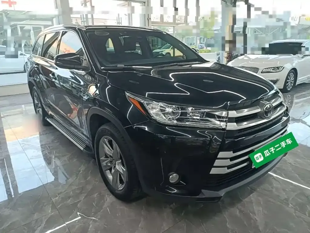 Toyota Highlander — фото 4