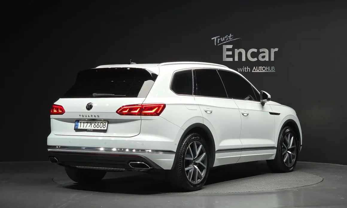 Volkswagen Touareg — фото 3