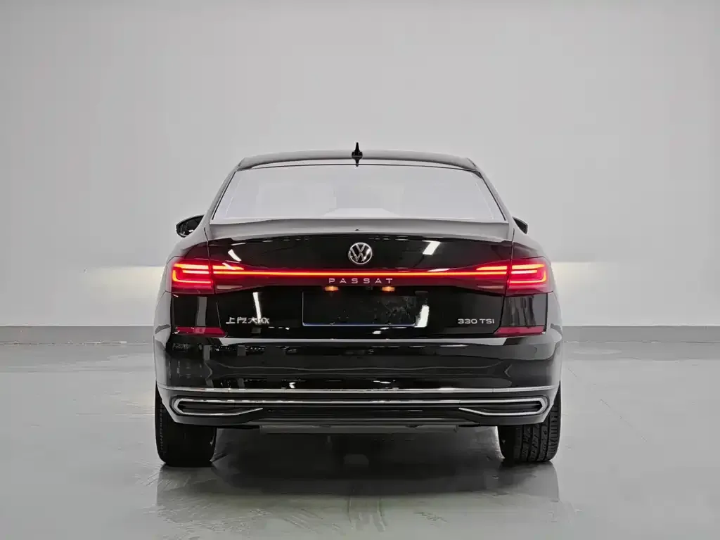 Volkswagen Passat — фото 4