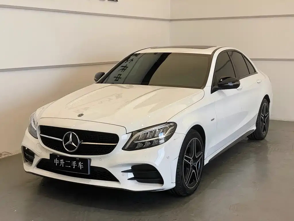Mercedes-Benz C-Class — фото 1