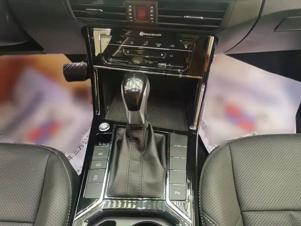 Volkswagen Passat — фото 10