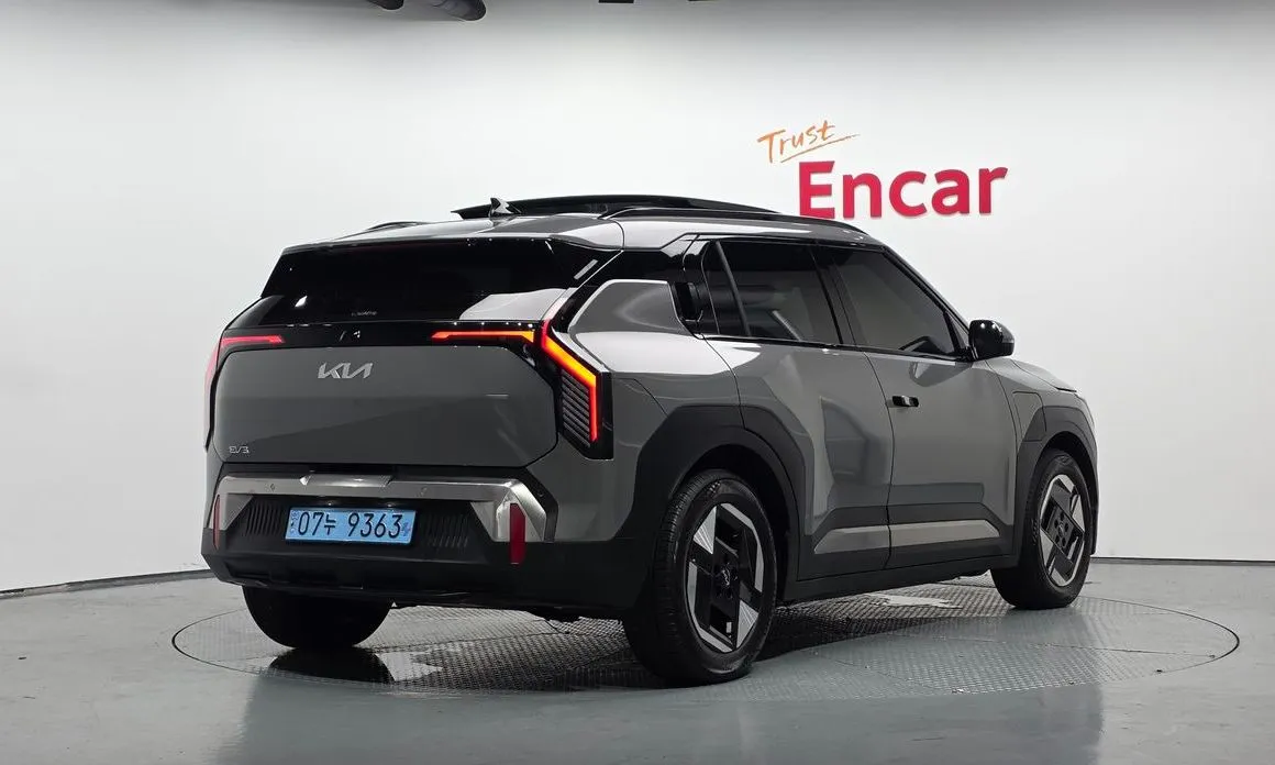 Kia EV3 — фото 8