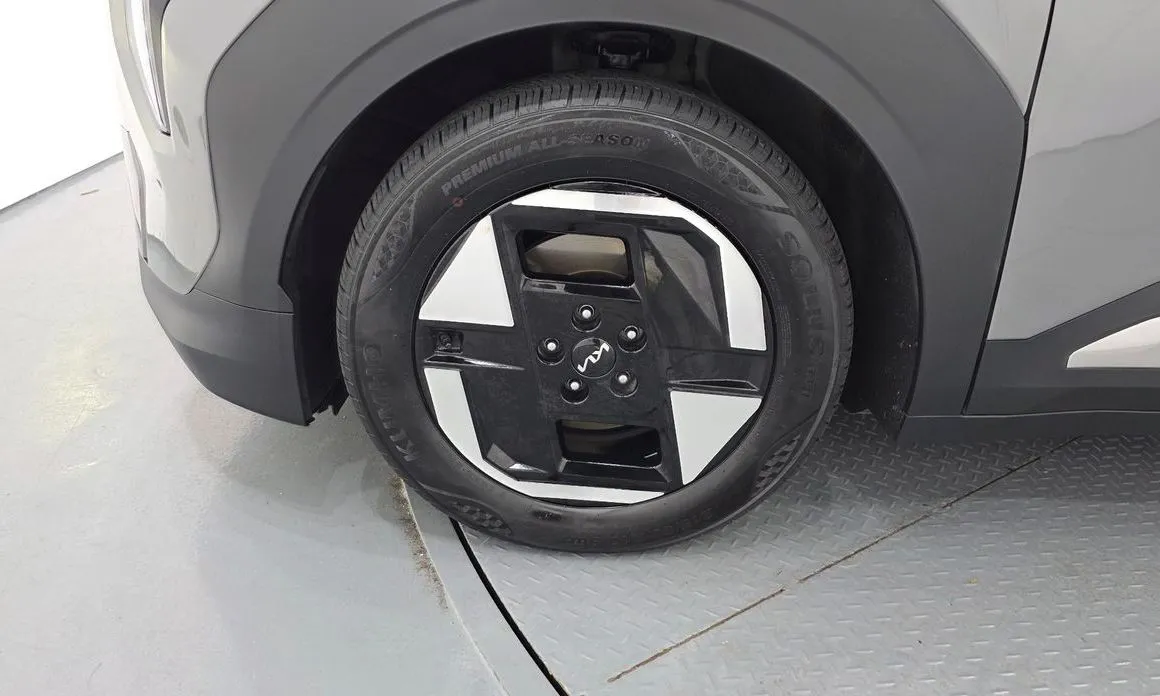 Kia EV3 — фото 6