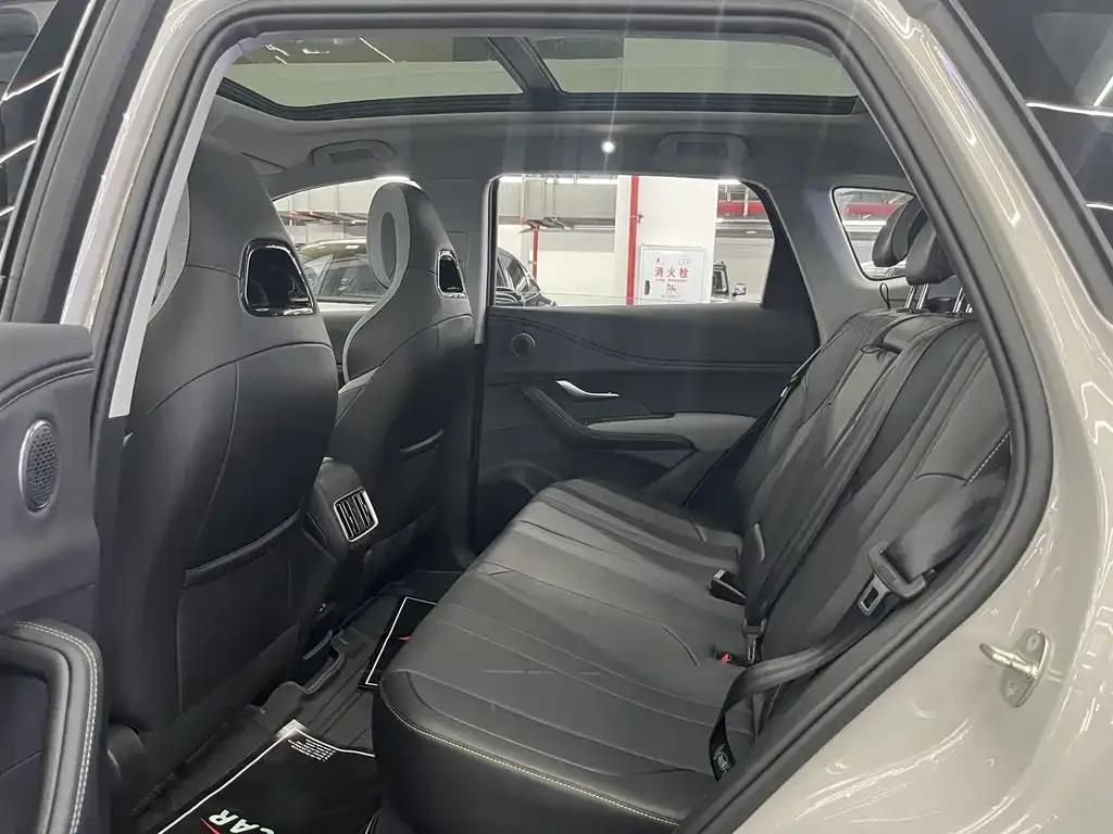 BYD Seal 05 DM-i — фото 6