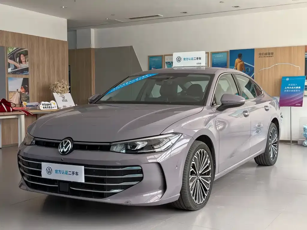 Volkswagen Passat — фото 1