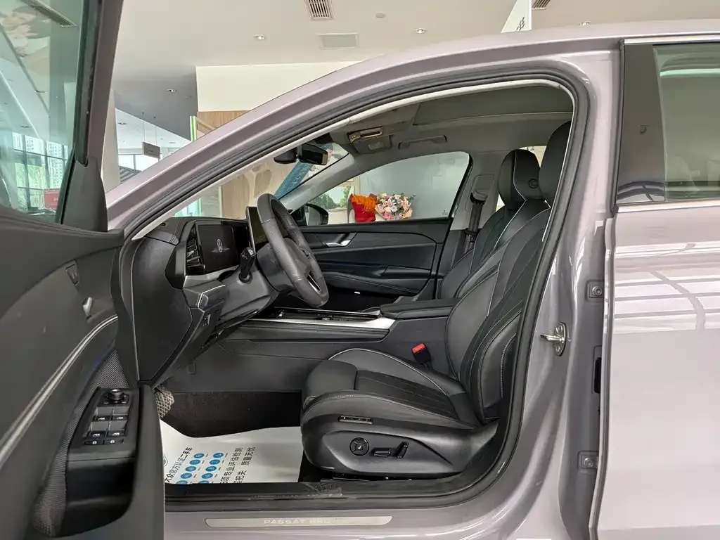 Volkswagen Passat — фото 5