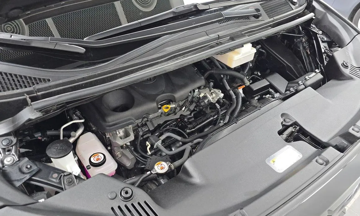 Toyota Alphard — фото 10