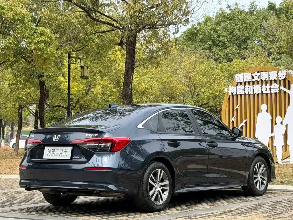 Honda Civic — фото 7
