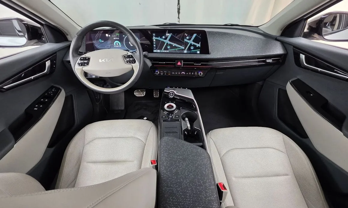 Kia EV6 — фото 8