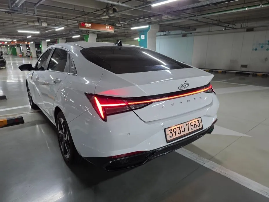 Hyundai AVANTE — фото 3