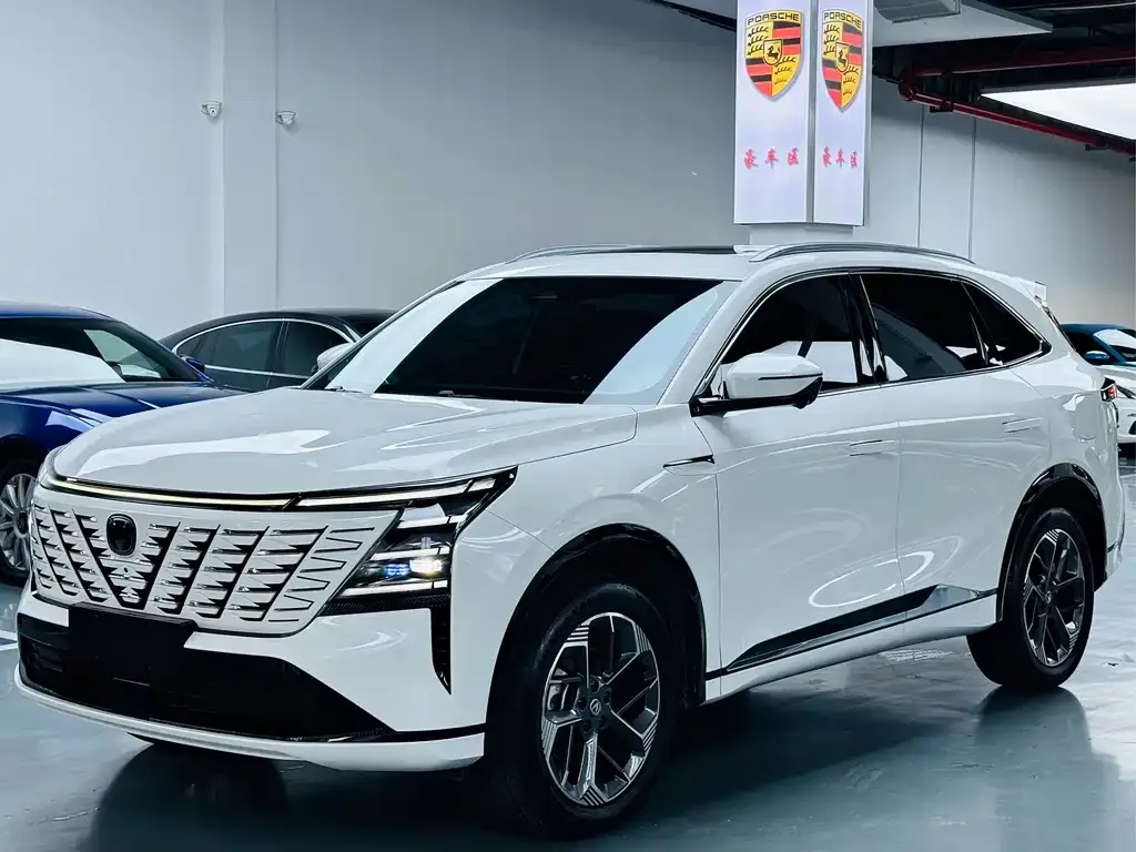 Changan CS75PLUS — фото 1