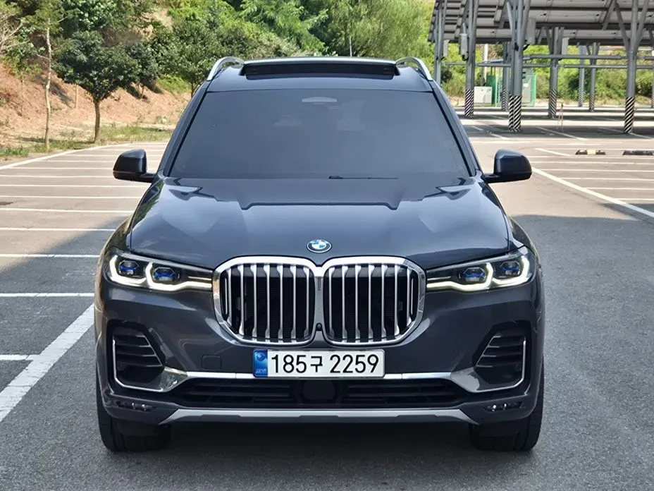 BMW X7 — фото 1