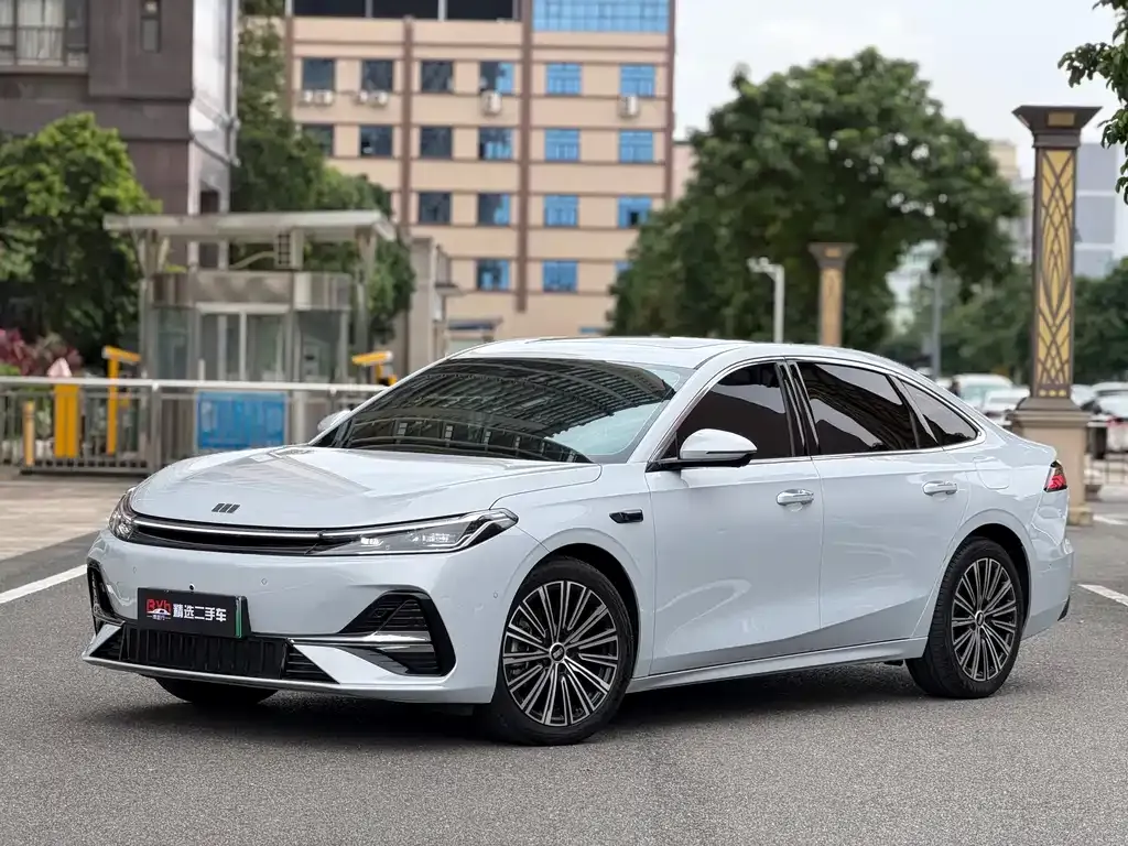 Geely 银河A7 EM — фото 1