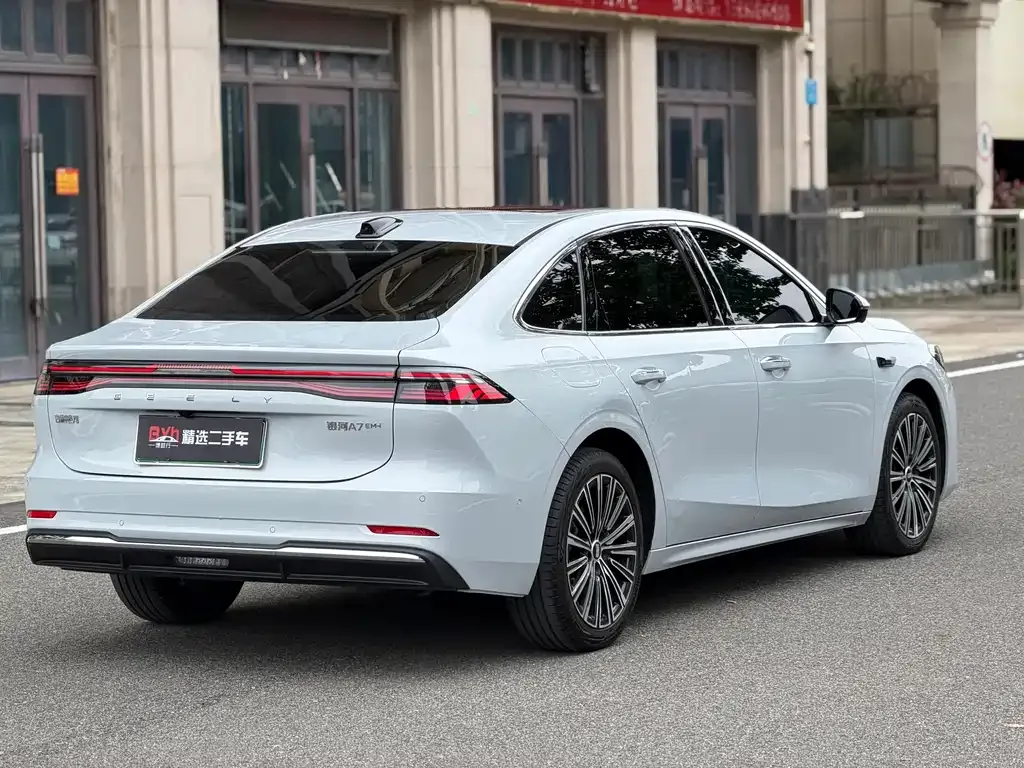 Geely 银河A7 EM — фото 2